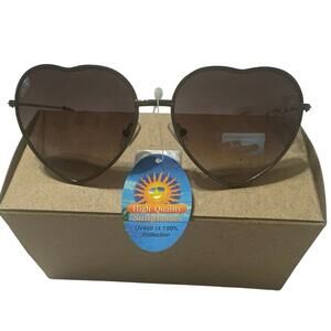 Sunglasses Polycarbonate 100%UV Womens Cute Frame Heart Shape black/w/black trim